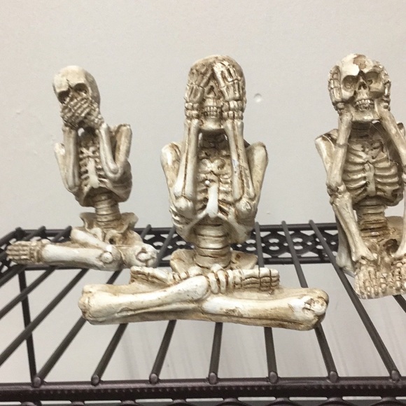 New Three Skeletons Poses Hear No Evil, See No Evil ,Speak No Evil Art - Picture 1 of 13